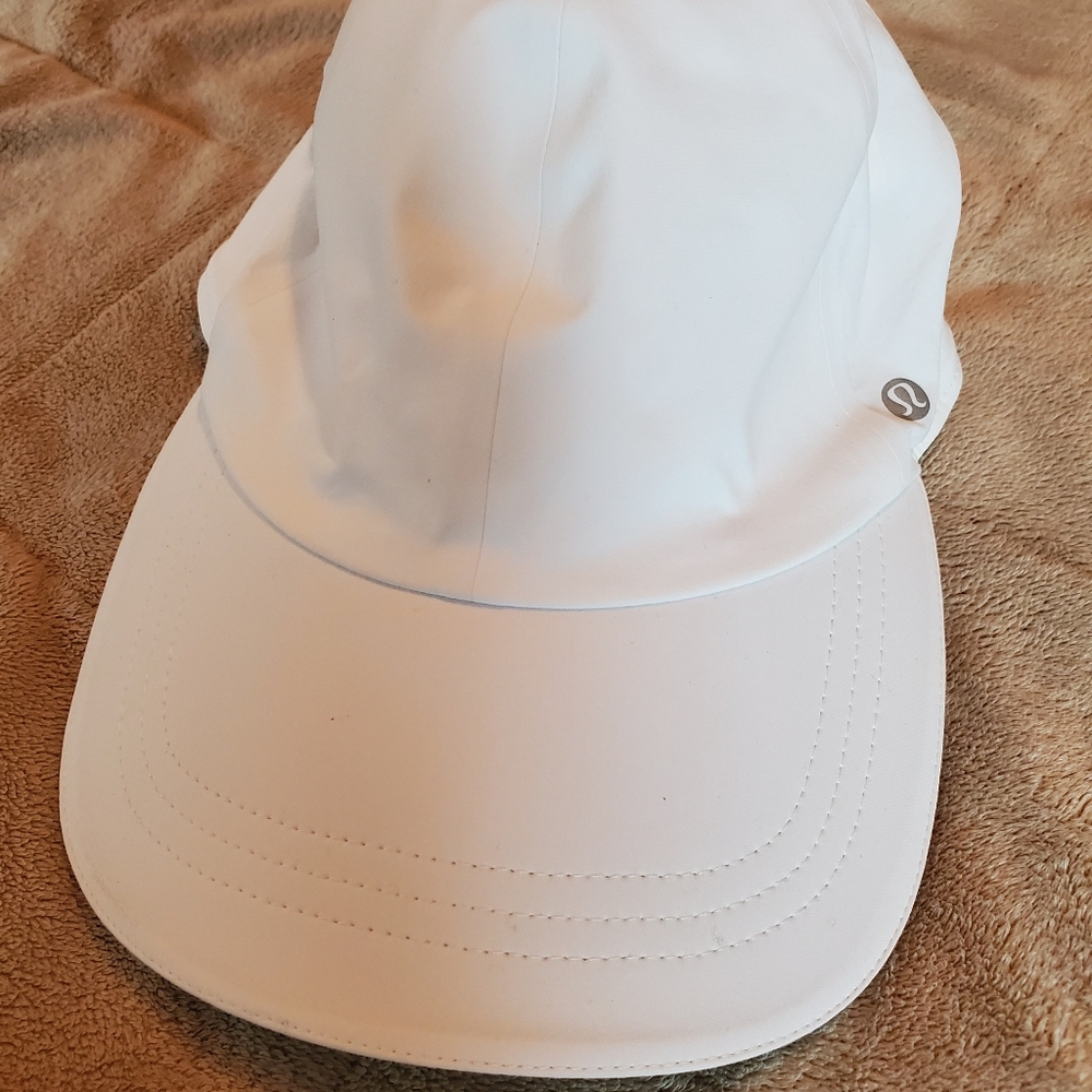 Lululemon hat